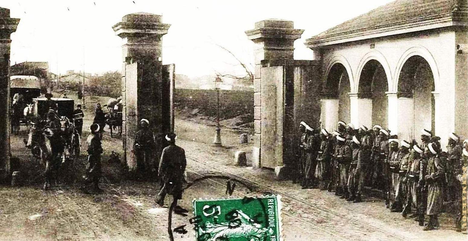 2598- Oran - Porte de Tlemcen2 - 1908.jpg